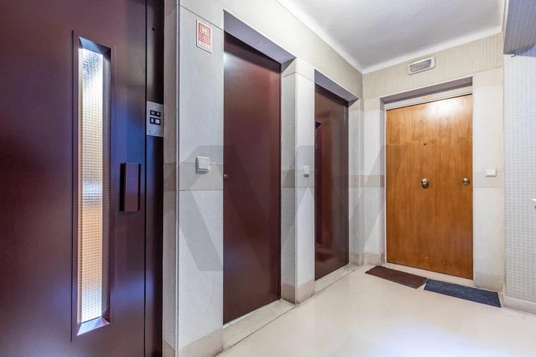 Apartamento T2 para Arrendamento em São Domingos de Benfica Foto 22