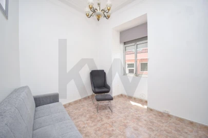 Apartamento T2 para Venda em Campolide