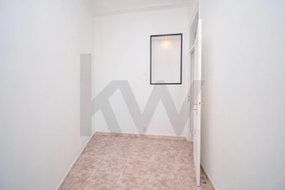 Apartamento T2 para Venda em Campolide