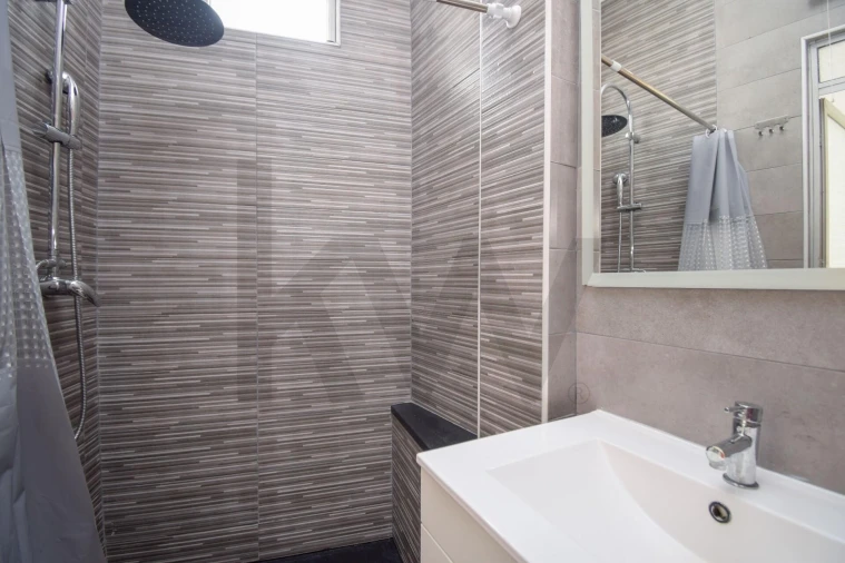 Apartamento T2 para Venda em Campolide Foto 22