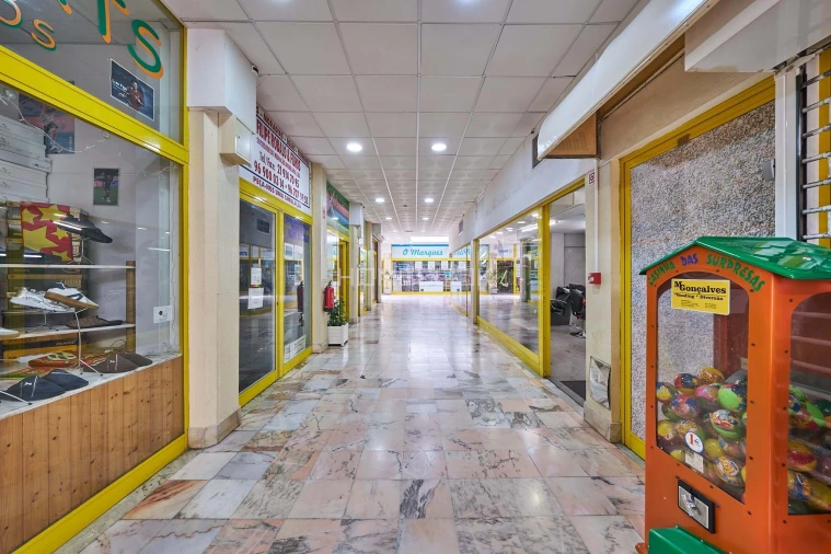 Negócio para Venda em Cacém e São Marcos Foto 10