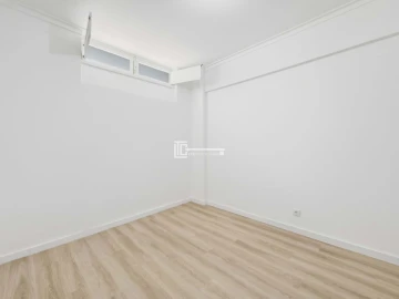Apartamento T2 para Venda em Sacavém e Prior Velho
