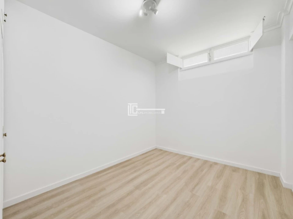 Apartamento T2 para Venda em Sacavém e Prior Velho Foto 11