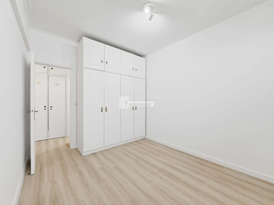 Apartamento T2 para Venda em Sacavém e Prior Velho Foto 13
