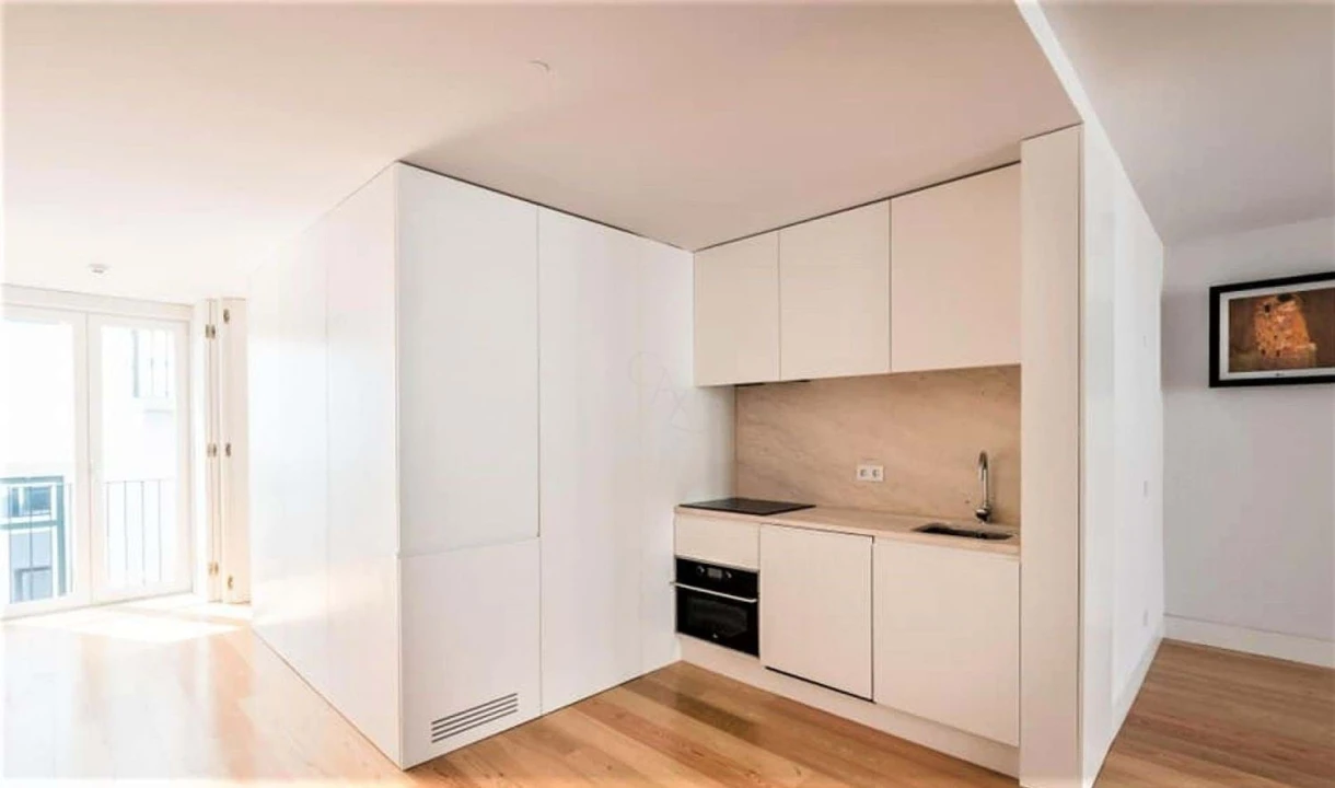 Apartamento T2 para Venda em Santa Maria Maior Foto 2