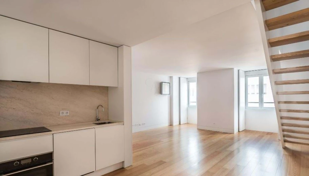 Apartamento T2 para Venda em Santa Maria Maior Foto 3