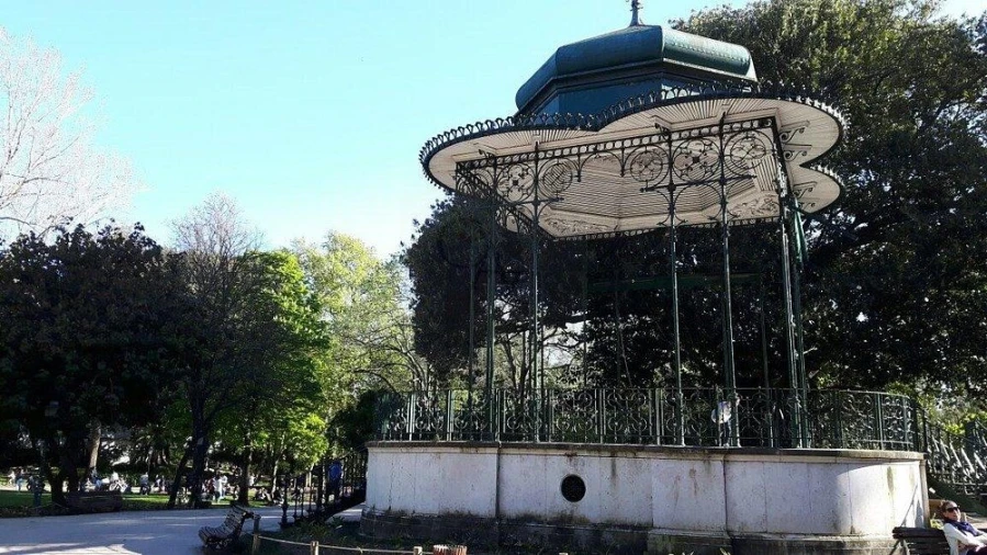 Moradia T8 para Venda em Estrela Foto 17