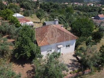 Quinta T4 para Venda em Pussos São Pedro