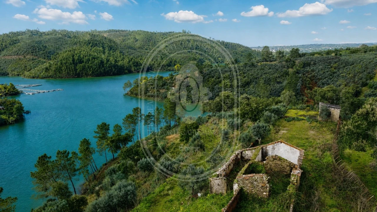 Terreno para Venda em Aldeia do Mato e Souto Foto 1