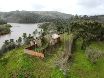 Terreno para Venda em Aldeia do Mato e Souto