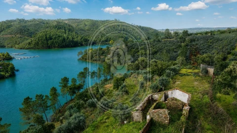 Terreno para Venda em Aldeia do Mato e Souto