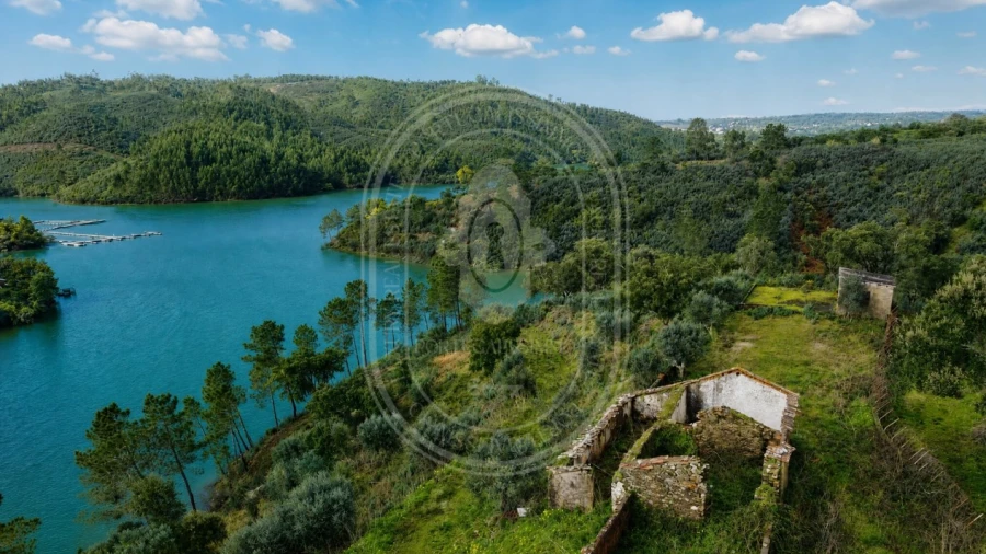 Terreno para Venda em Aldeia do Mato e Souto