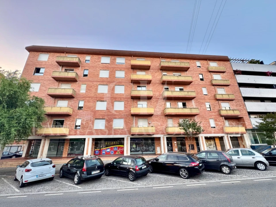 Apartamento T1 para Venda em Bougado (São Martinho e Santiago) Foto 1