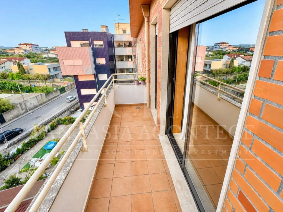 Apartamento T1 para Venda em Bougado (São Martinho e Santiago) Foto 12