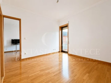 Apartamento T1 para Venda em Bougado (São Martinho e Santiago)