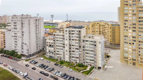 Apartamento T1 para Venda em Póvoa de Varzim, Beiriz e Argivai