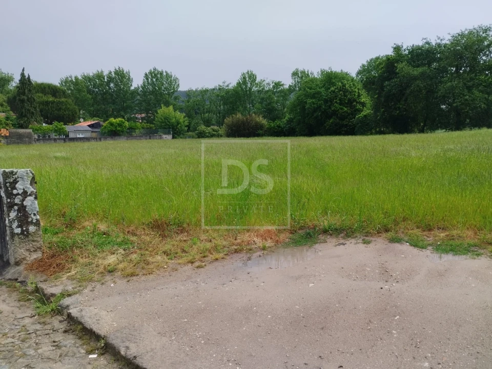 Terreno Misto para Venda em Guilhabreu Foto 3