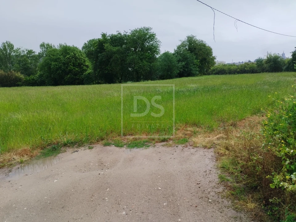 Terreno Misto para Venda em Guilhabreu Foto 2