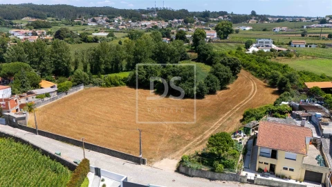 Terreno Misto para Venda em Guilhabreu