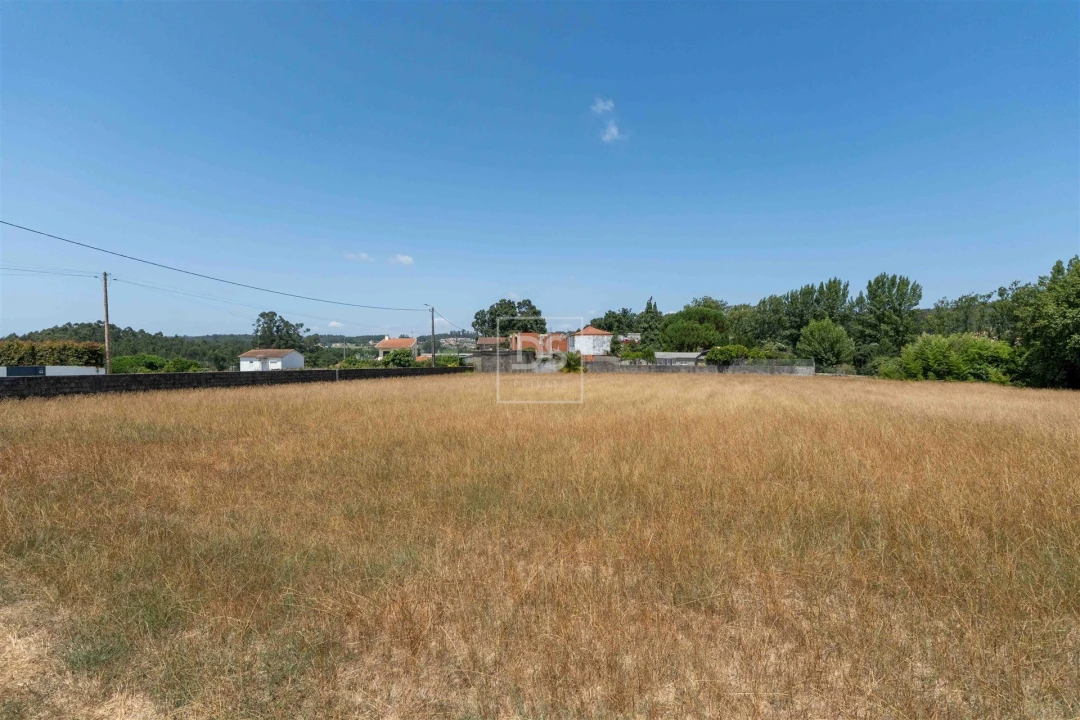 Terreno Misto para Venda em Guilhabreu Foto 22