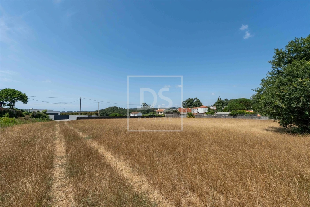 Terreno Misto para Venda em Guilhabreu Foto 24