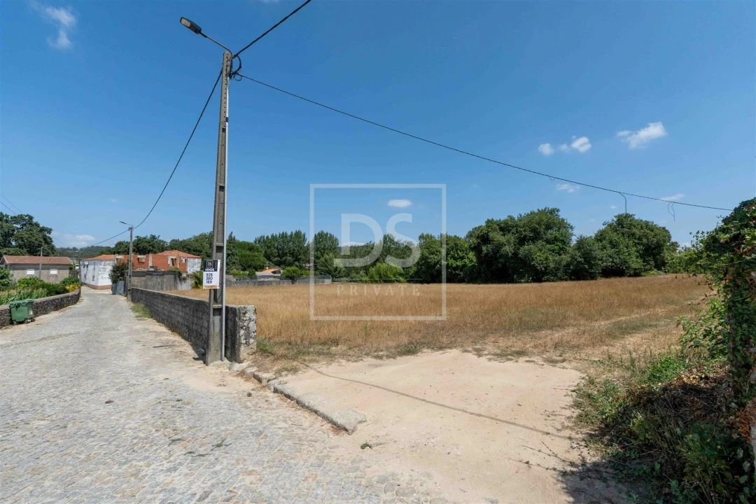 Terreno Misto para Venda em Guilhabreu Foto 22