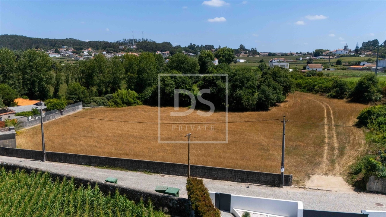 Terreno Misto para Venda em Guilhabreu Foto 4
