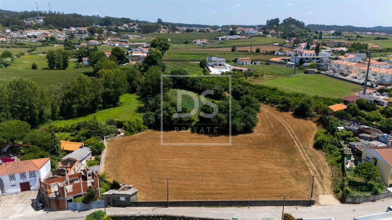 Terreno Misto para Venda em Guilhabreu Foto 5