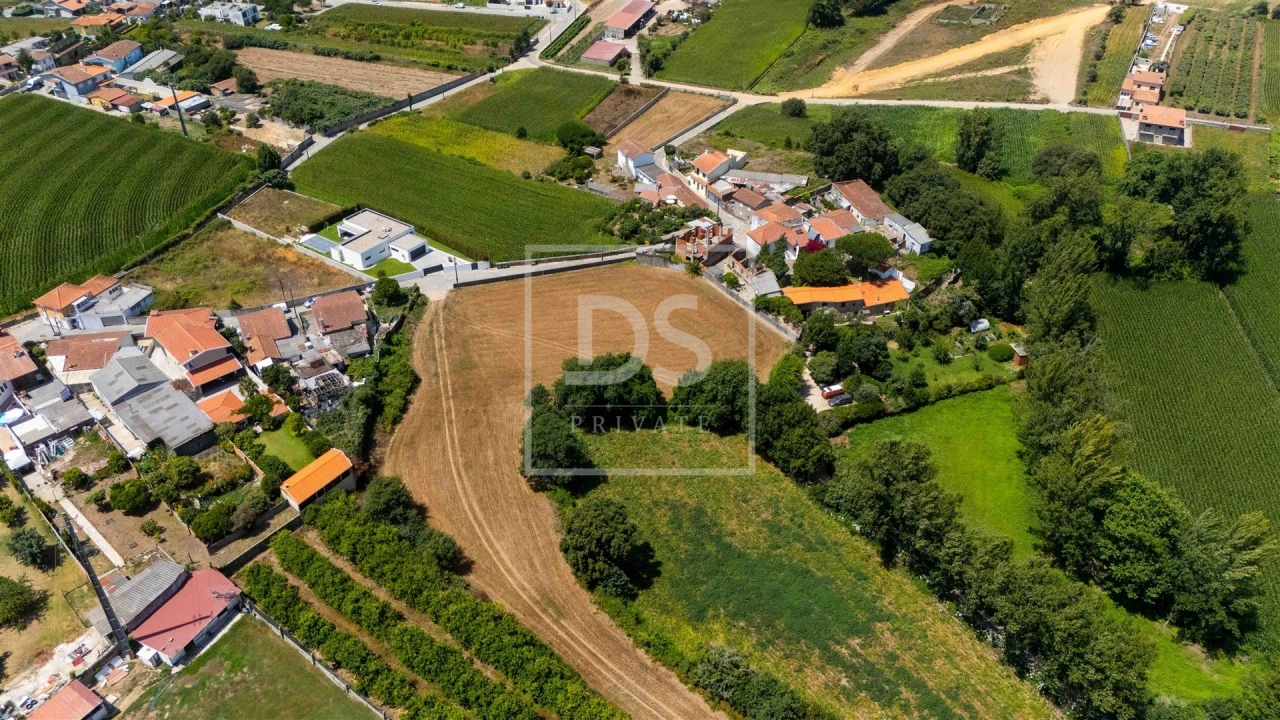 Terreno Misto para Venda em Guilhabreu Foto 18