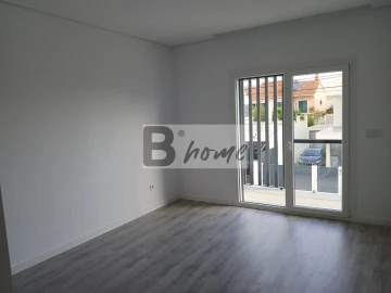 Moradia T3 para Venda em Fernao Ferro