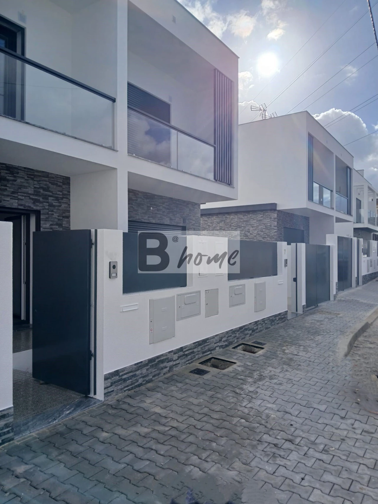 Moradia T3 para Venda em Fernao Ferro Foto 1
