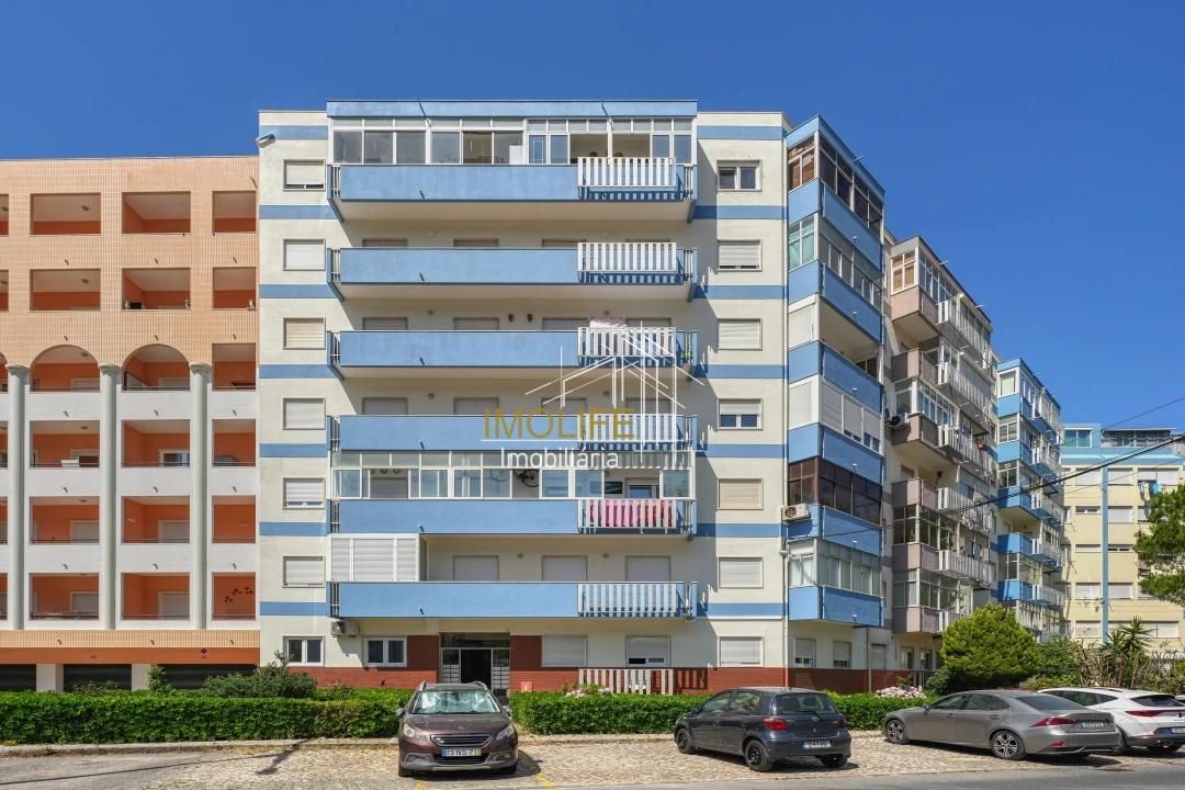 Apartamento T3 para Venda em Costa da Caparica Foto 3