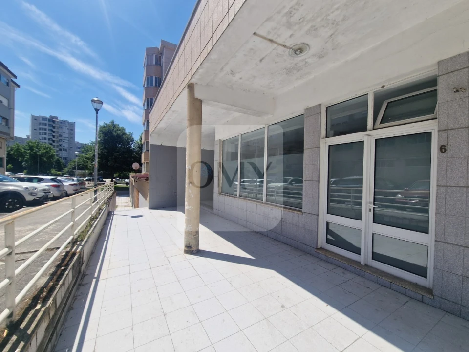 Loja para Arrendamento em Nossa Senhora da Conceição, São Pedro e São Dinis Foto 13