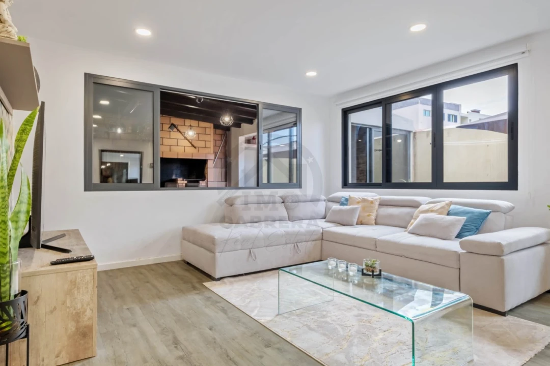 Moradia T3 para Venda em Santo Antonio Foto 6