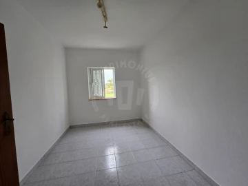 Moradia T2 para Venda em São Martinho das Amoreiras