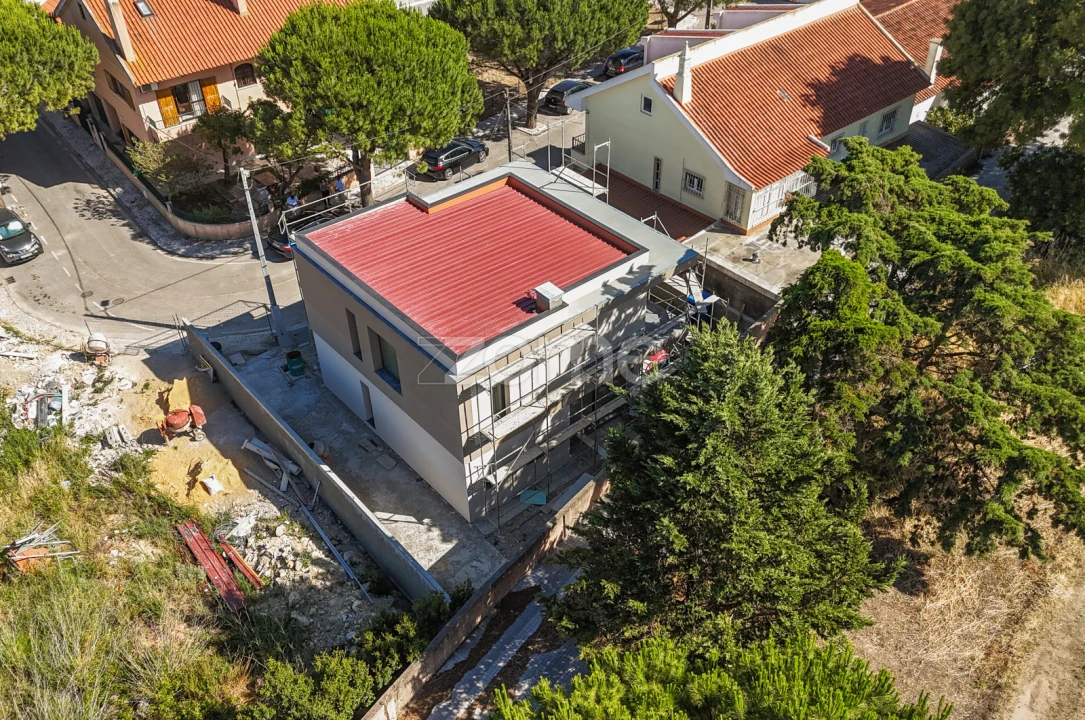 Moradia T4 para Venda em São Domingos de Rana Foto 5