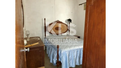 Moradia T2 para Venda em São Pedro