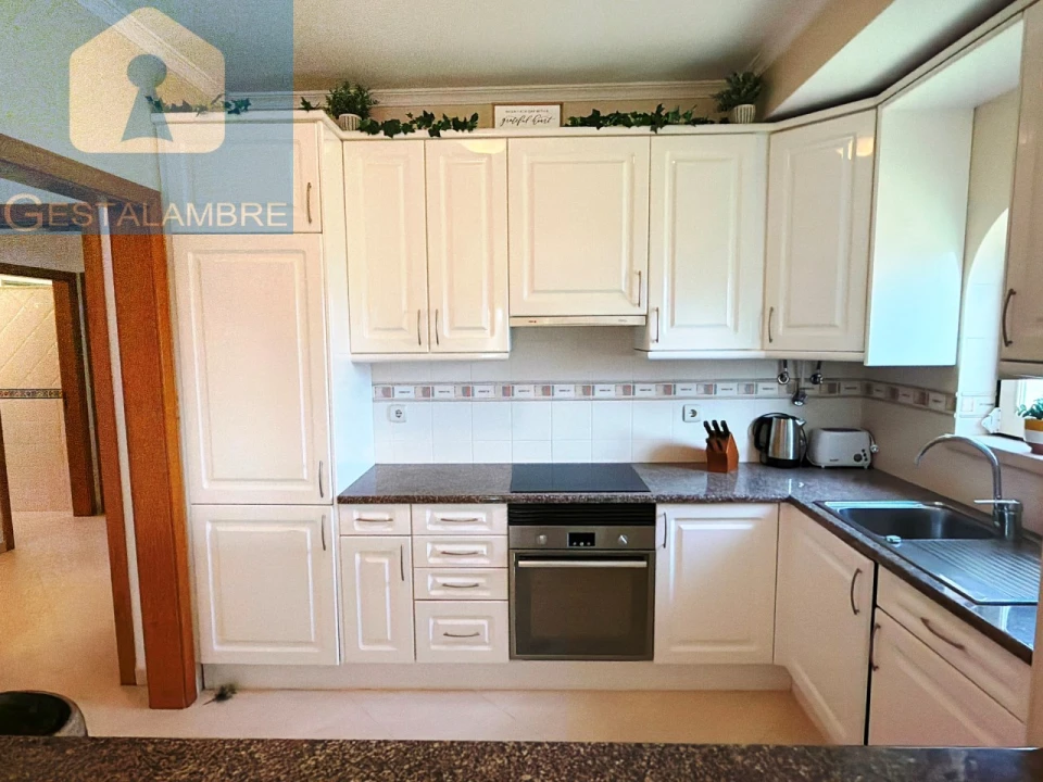 Apartamento T2 para Venda em Albufeira e Olhos de Água Foto 3