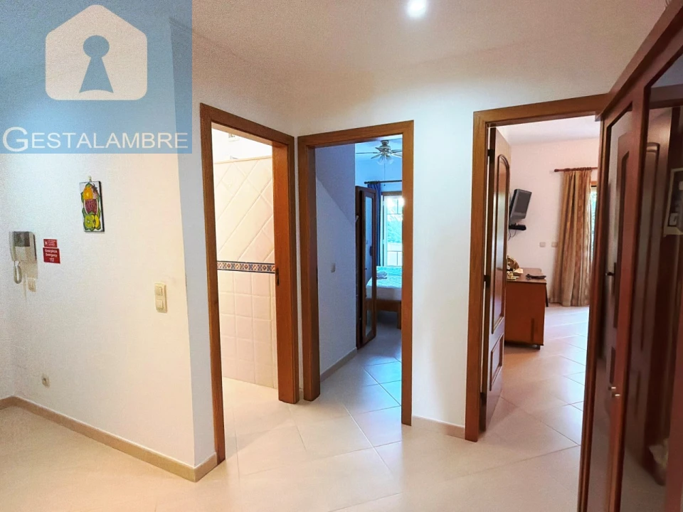 Apartamento T2 para Venda em Albufeira e Olhos de Água Foto 7