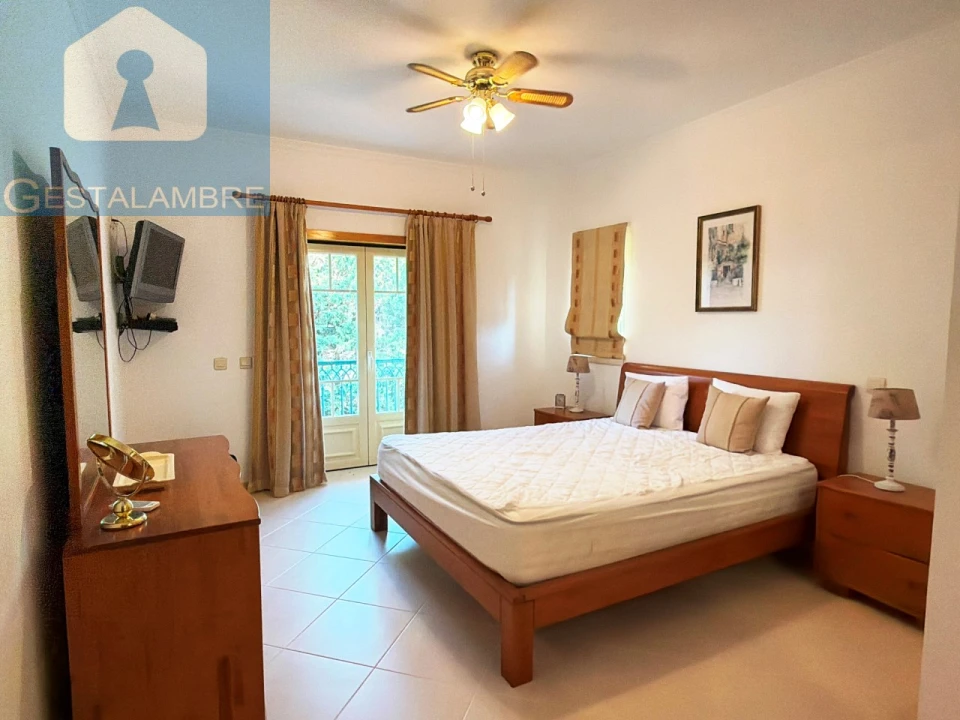 Apartamento T2 para Venda em Albufeira e Olhos de Água Foto 15