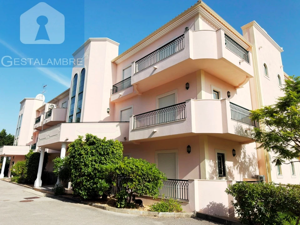 Apartamento T2 para Venda em Albufeira e Olhos de Água Foto 31