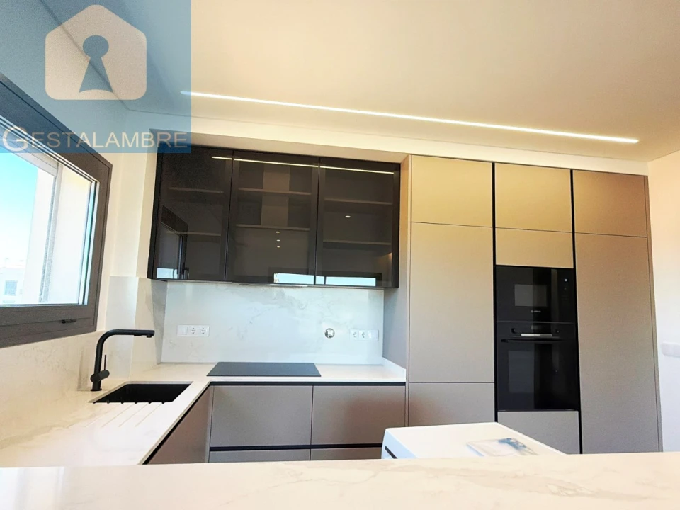 Apartamento T3 para Venda em Albufeira e Olhos de Água Foto 7
