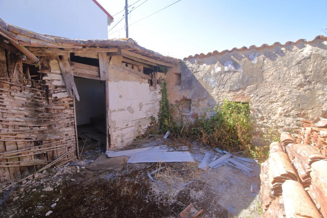 Moradia T0 para Venda em Carvalhal Benfeito Foto 17