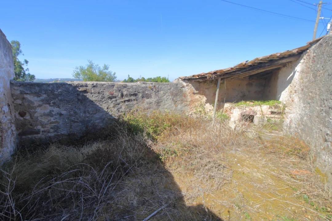 Moradia T0 para Venda em Carvalhal Benfeito Foto 15