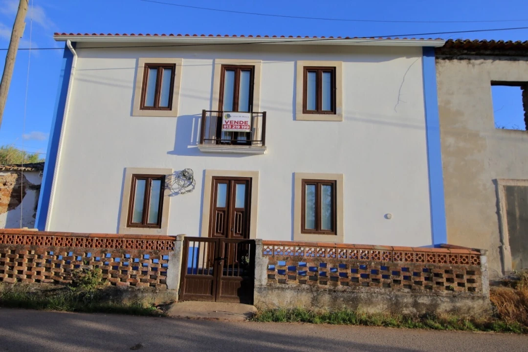 Moradia T0 para Venda em Carvalhal Benfeito Foto 2