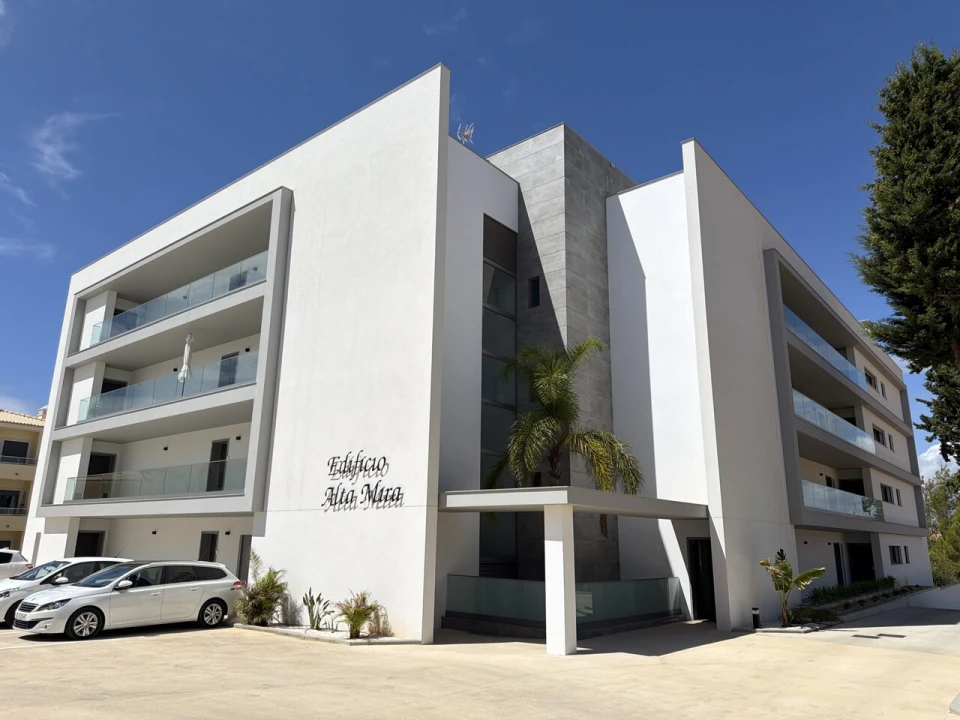 Apartamento T3 para Venda em Albufeira e Olhos de Água Foto 1