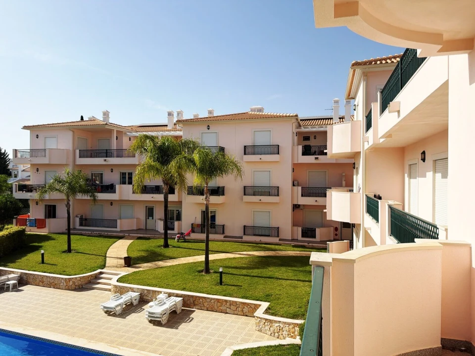 Apartamento T2 para Venda em Albufeira e Olhos de Água Foto 1
