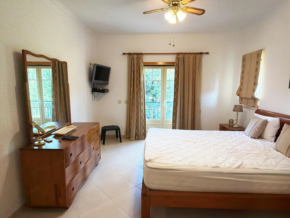 Apartamento T2 para Venda em Albufeira e Olhos de Água Foto 14