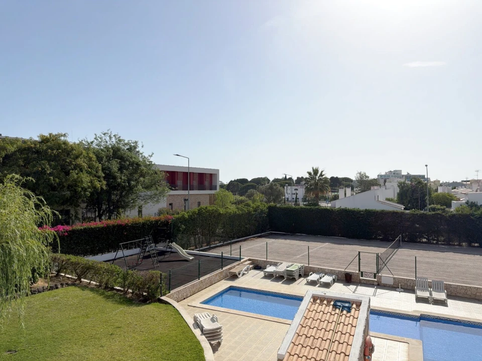 Apartamento T2 para Venda em Albufeira e Olhos de Água Foto 30