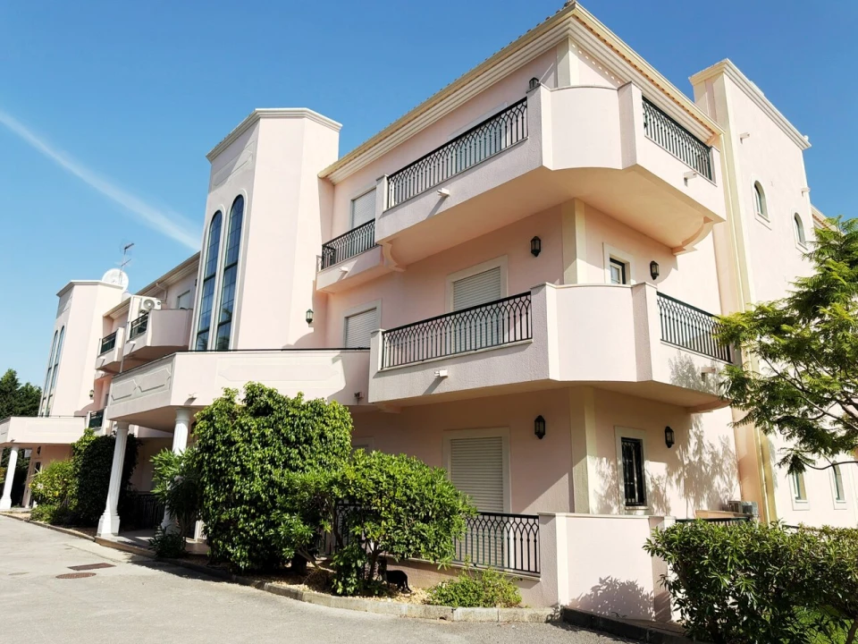 Apartamento T2 para Venda em Albufeira e Olhos de Água Foto 31
